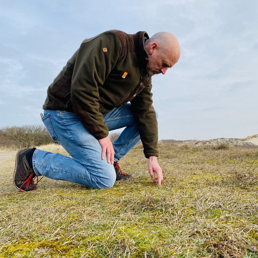 Maarten Werink in de duinen