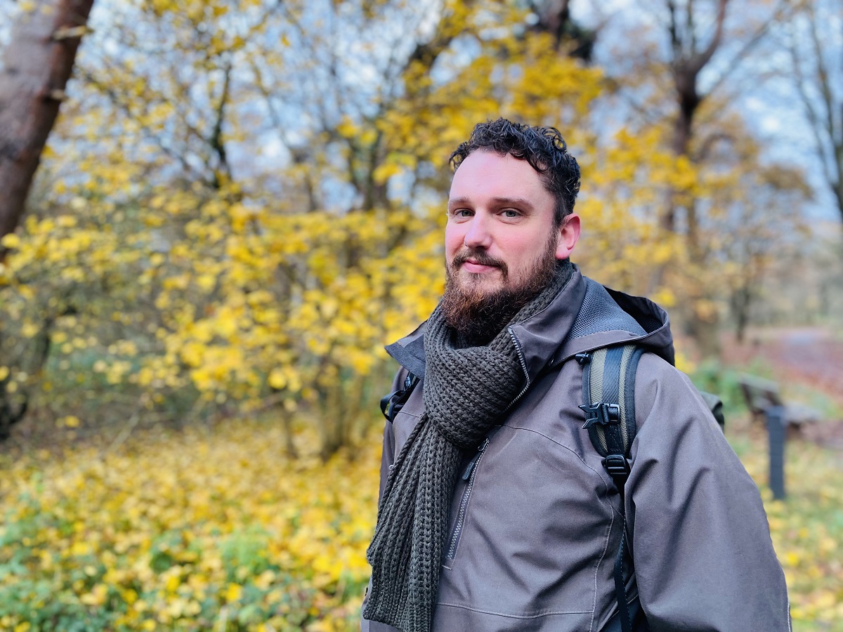 Portret van Niels Kimpel in de duinen